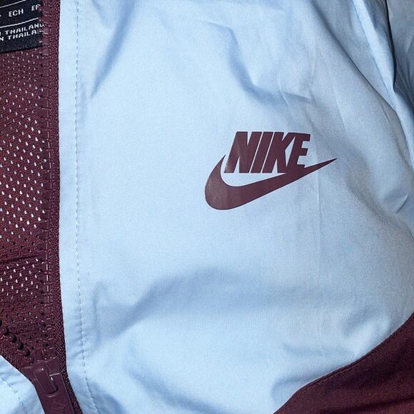Nike Women’s Sz XS Windrunner Colorblock Hooded Jacket  Light Blue Maroon - Picture 4 of 8
